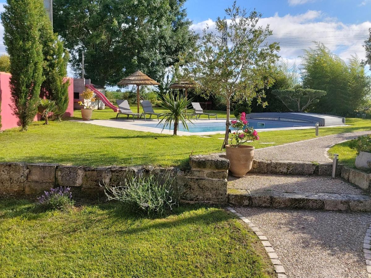Chambres d'hôtes Les Marguerites Champdolent Exterior foto